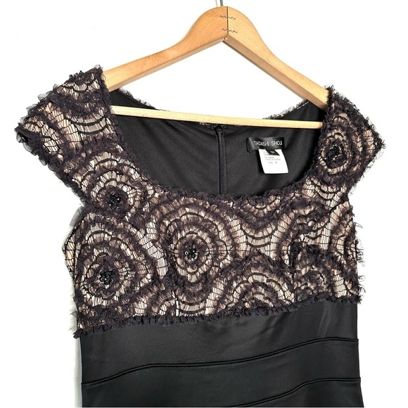 Tadashi Shoji | Black Lace Beaded Cap Sleeve Bandage Sheath Dress - Picture 3 of 8